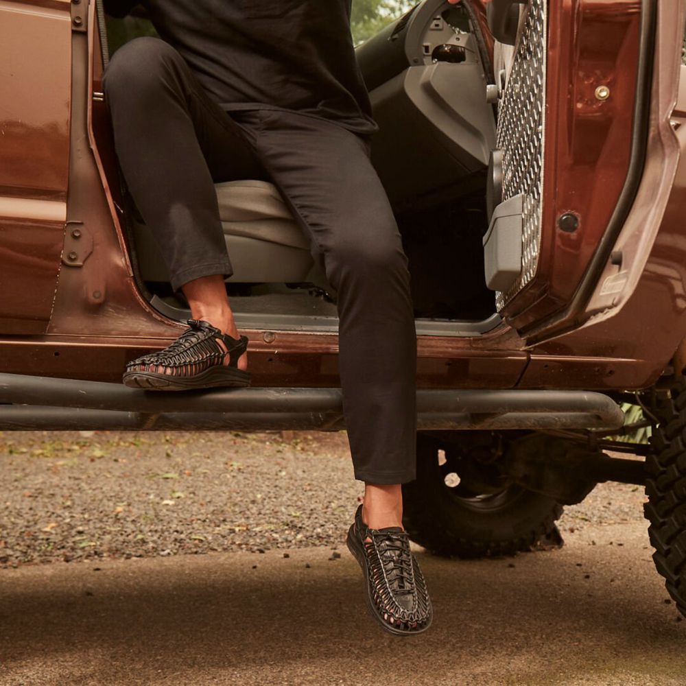 Keen Slip-On Sandaler Herr Svarta - Uneek Premium Läder - 876432RXM